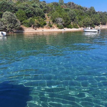 Marovito Apartment Supetarska Draga Bagian luar foto