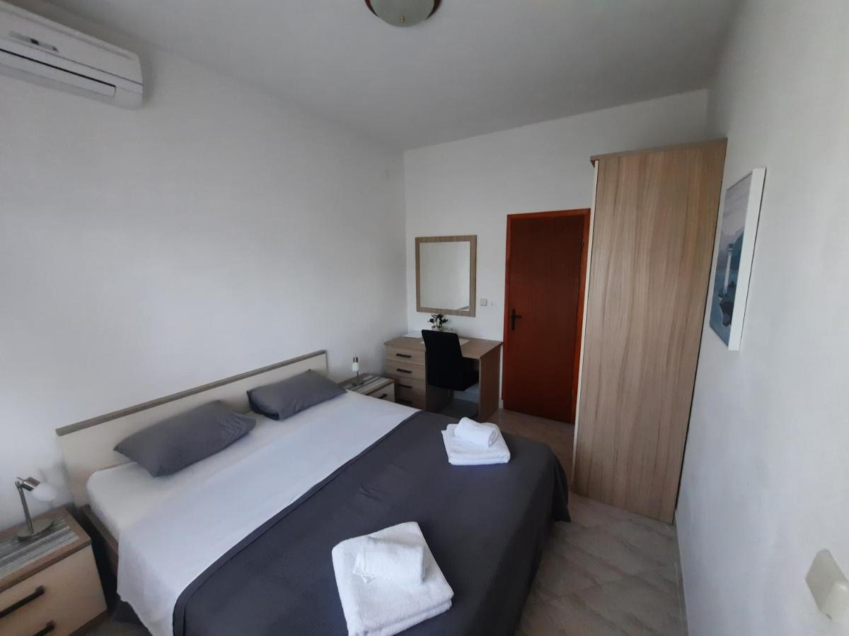 Marovito Apartment Supetarska Draga Bagian luar foto