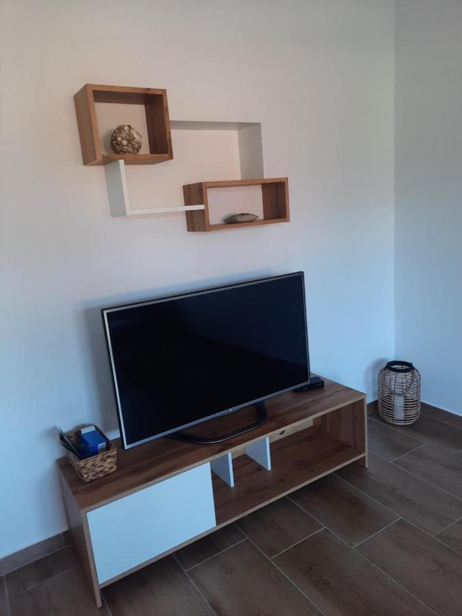 Marovito Apartment Supetarska Draga Bagian luar foto