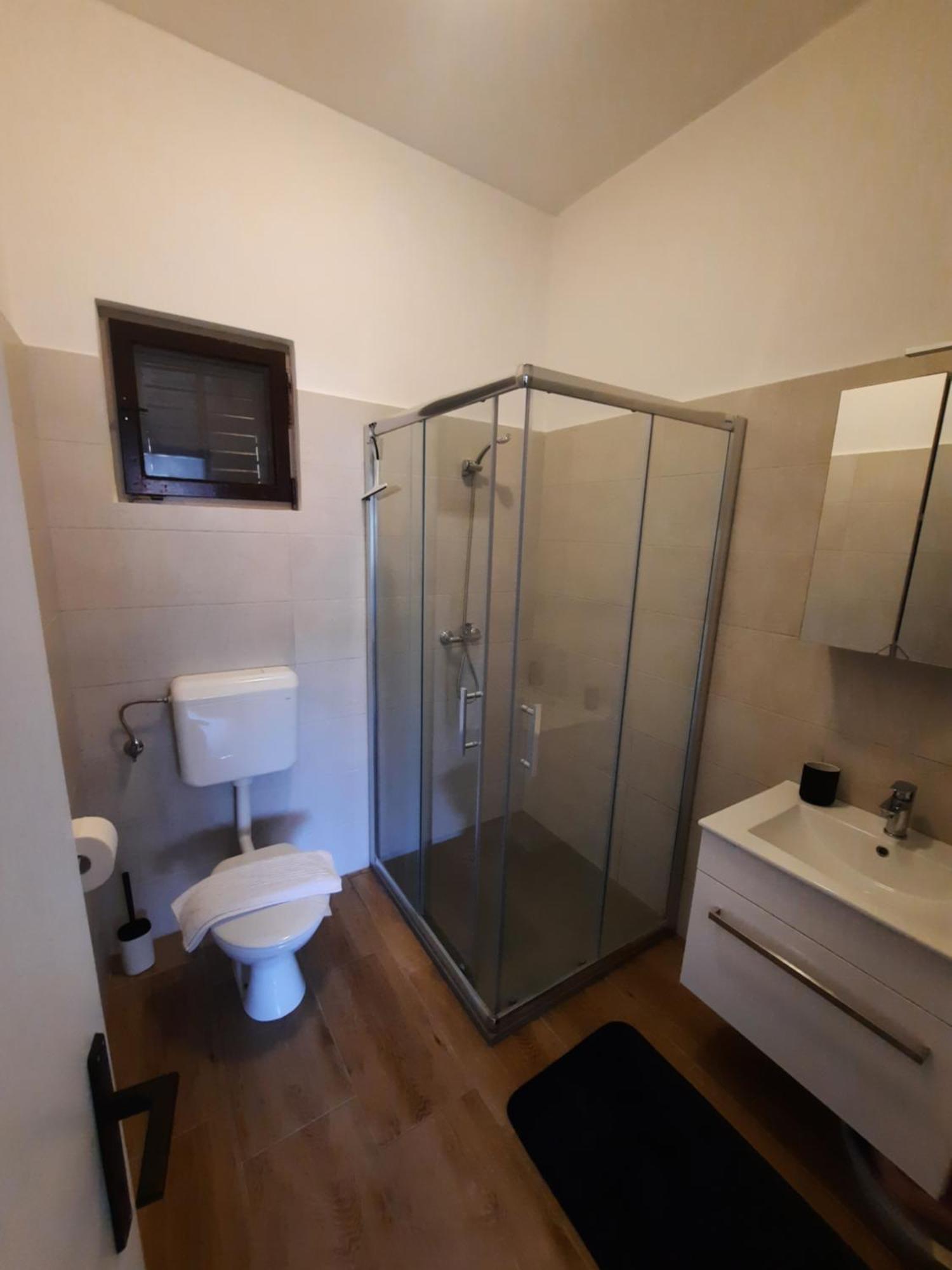 Marovito Apartment Supetarska Draga Bagian luar foto
